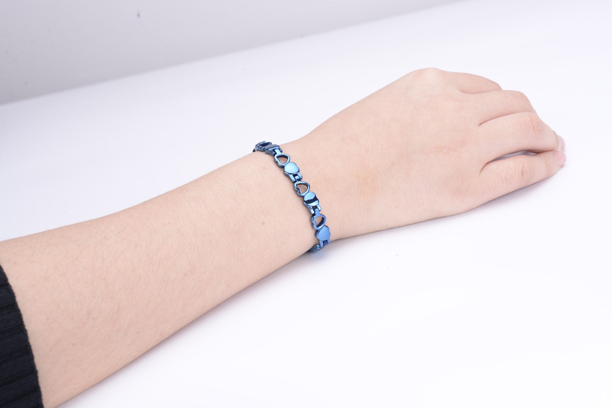 
                  
                    Stainless Steel Energy Bracelet 4-in-1. 9 Colors available. Model B041-Hearts
                  
                